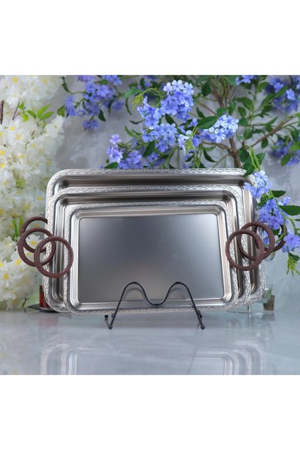 طقم صواني تقديم من ستانلس ستيل وخشب بتصميم عصري ــ نيكل مطفي خشب بني ــ 3 حبات ــ 32×60×5سم