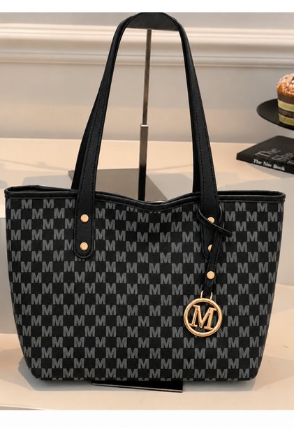 Fashionable Bags, Commuter Tote Bags for Women, New Spring Niche Trendy Shoulder Bags, Large Capacity Handbags