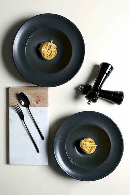 Ruby Seasons Black 2-Piece Pasta Plate & Salad Plate 26cm