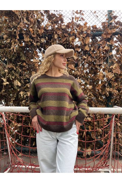 Women's Knitwear Sweater with Stripe Detail
