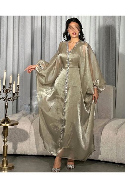 Free Size Crystal Embellished Jalabiya