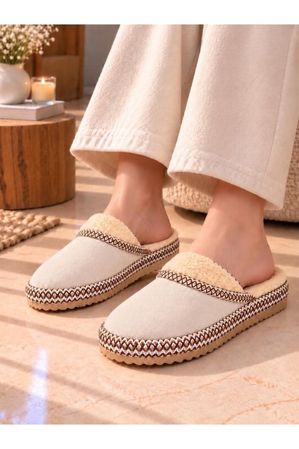 Women's Beige Suede Fur Lined Zigzag Patterned Thick Soled Winter Comfortable House Slippers