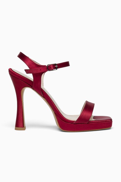 Lavin Burgundy Satin Platform Heeled Shoes
