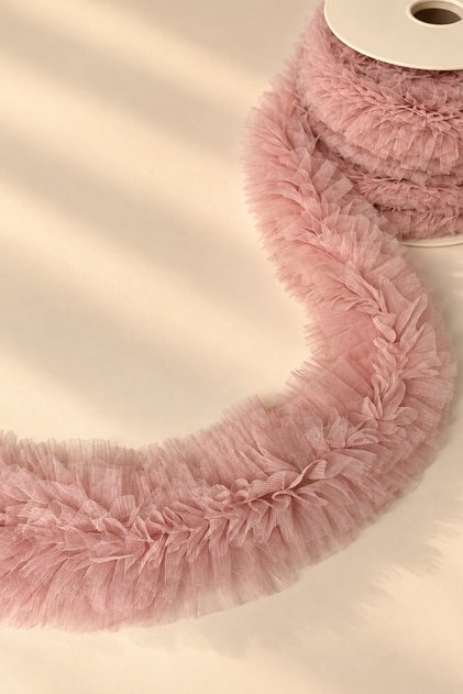 Ruffle Ribbon Accessory on Tulle [1Mt]