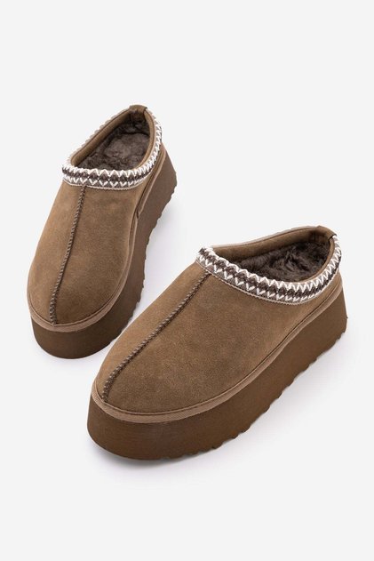 Women's Fur Lined Thick Sole Closed Front Daily Winter Slippers Furenta Tobacco Brown Suede