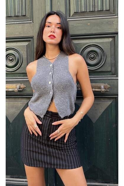 Women's Gray Bouclé Yarn Knitwear Vest 26036