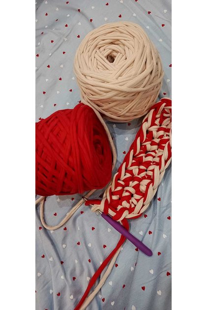 Češljana pamučna pređa, dupli set (300-400g svaki) boja - živopisna crvena/bež ton
