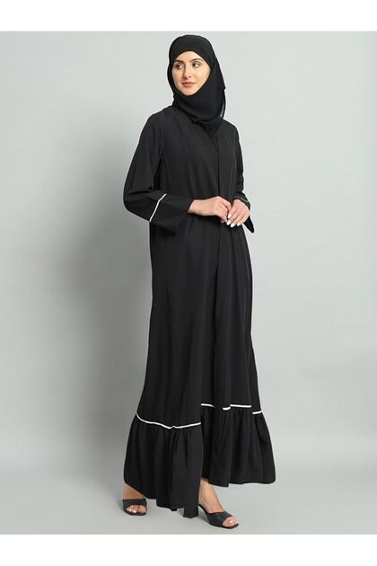 Women Arabic wear abaya with Hiajb