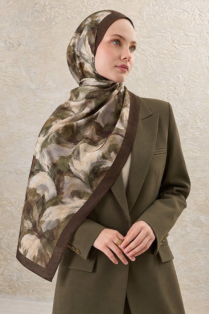 Cold Coffee Canvas Pattern Shawl