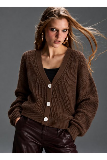 Women's Brown White Buttoned V-Neck Casual Sport Stylish Knitwear Cardigan