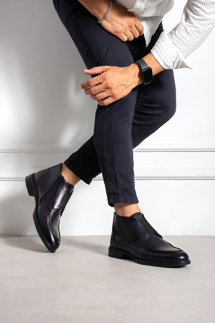 Erkek Hakiki Deri Lacivert Fermuarlı Bot – Şık, Zarif ve Modern Tasarım