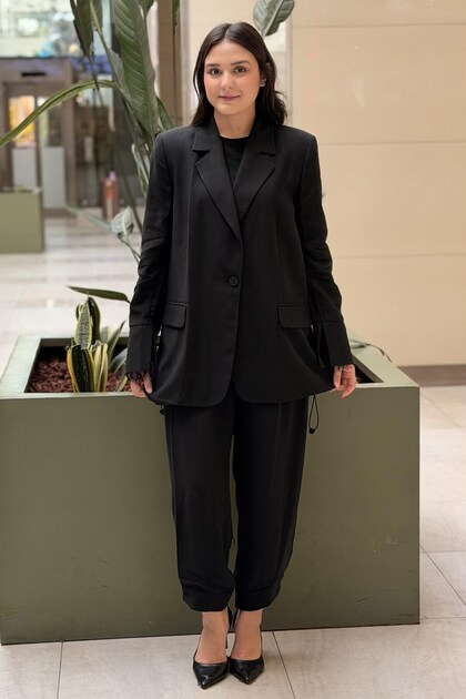 Kahma Double-Breasted Collar Jacket and Trousers Set with Guipure Detail