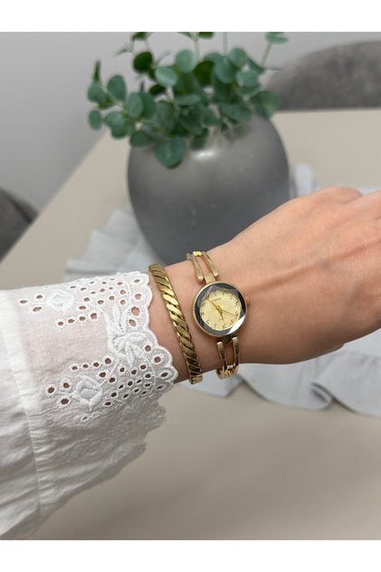 Gold color steel band women wrist watch