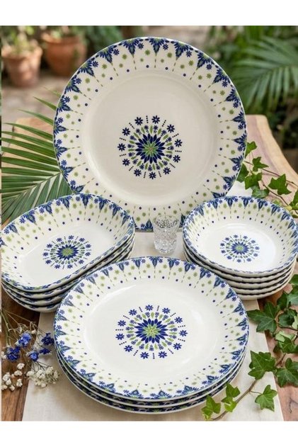 Porcelain Jade 15 Piece Breakfast Set