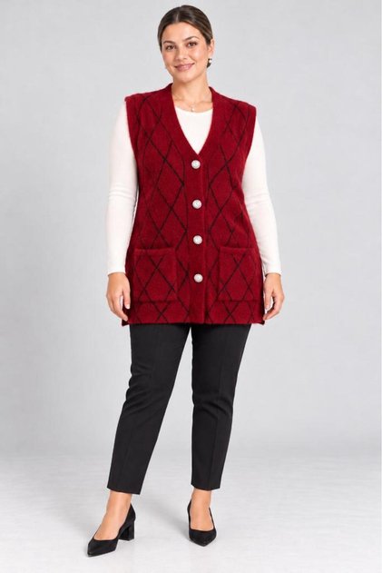 Plus Size Red Soft Diamond Patterned V-Neck Pearl Buttoned Pocketed Long Stylish Mother's Knitwear Vest