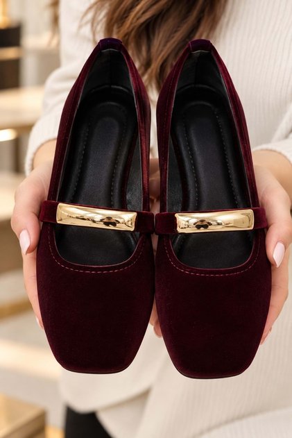 Women's Gold Buckle Velvet Textured Elegant Lightweight Home Slippers - Bordo - 40