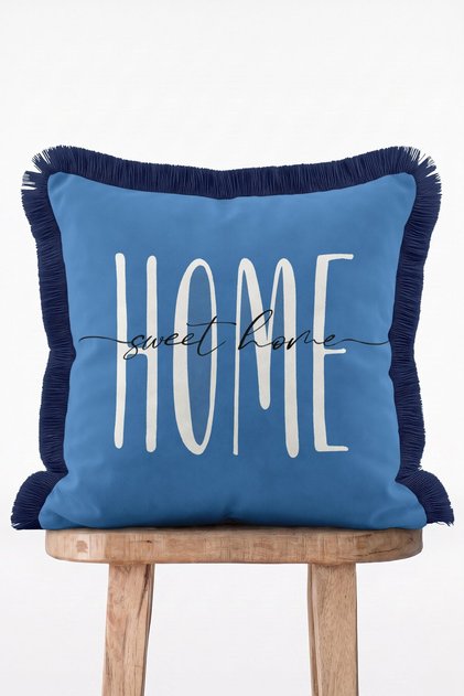 غطاء وسادة مزين بالشراشيب باللون الأزرق مع كتابة "Maison Blue Home Sweet Home"