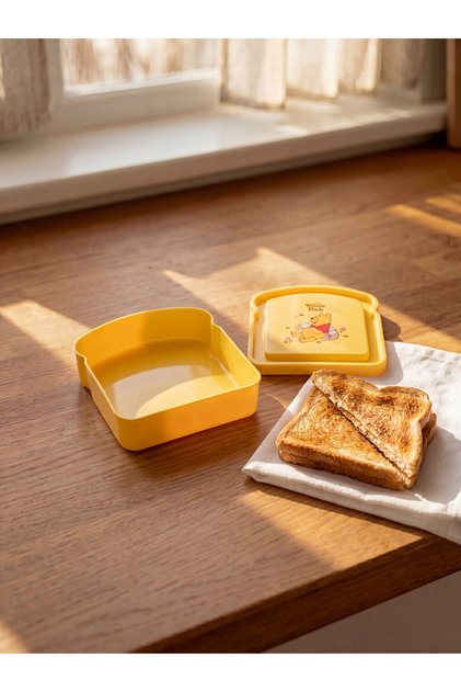 I Winnie the Pooh Printed Storage Container from Freezen Store