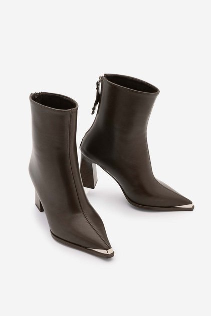 Women's Pointed Toe Back Zipper Thick Heeled Boots Zavoli Brown