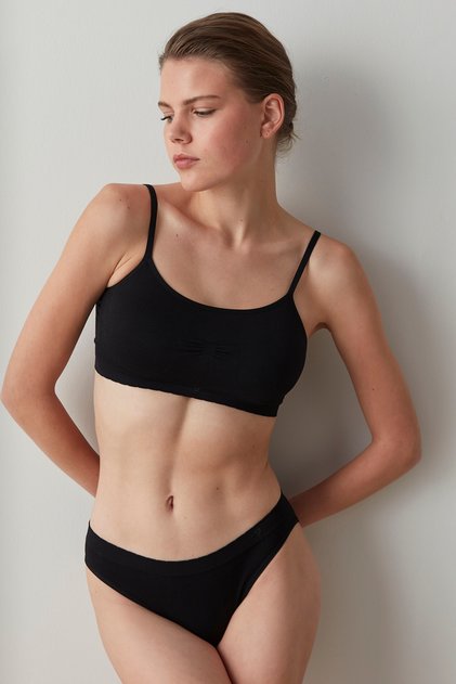 Black Nu Basic Unpadded Underwire-Free Removable Cup Bra