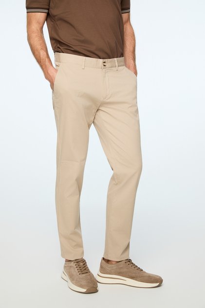 Men's Beige Cotton Trendy Straight Slim Fit Chino Pants