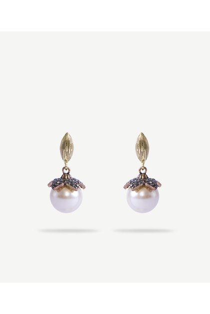 Pearl Dangle Earrings