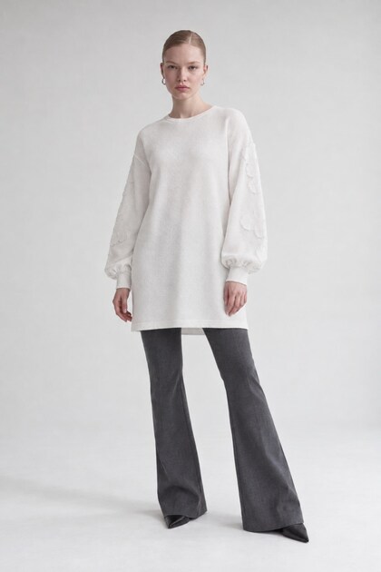 Sleeve Flower Detailed Tunic Ecru