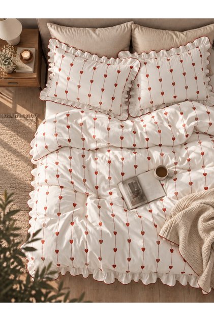 Ruffled Cotton Double Duvet Cover Set with Ornamental Overlock (Red)