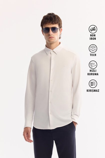 Erkek Beyaz Klasik Yaka Hızlı Kuruyan Non-Iron Teknik Kumaş Slim Fit Gömlek A52Y2122