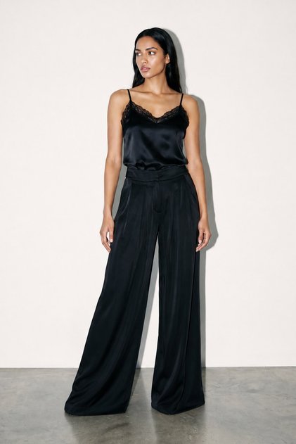 Black Pleated Detailed Loose-Fit Trousers