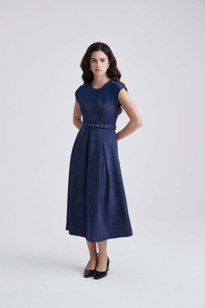 Sleeveless Belted Pleated Midi Dress