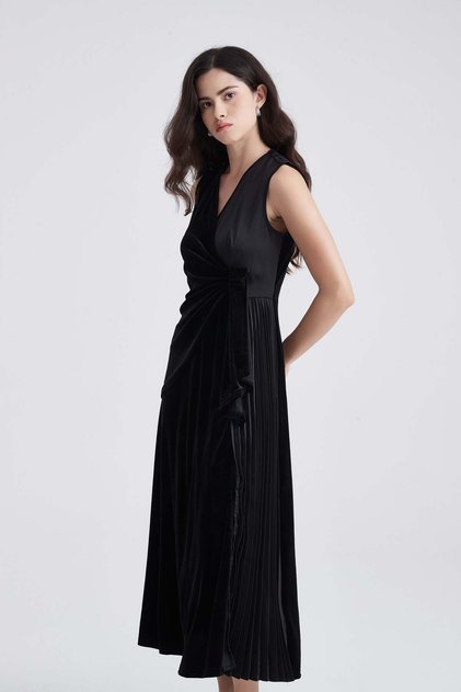 Sleeveless V-Neck Midi Dress with Pleated Panel