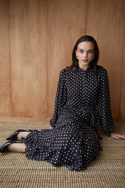 Rochie cu buline în straturi 32-2881