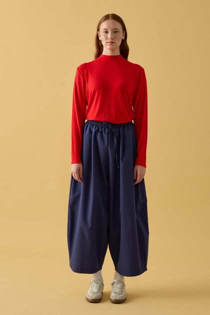 Pantaloni shalwar din poplin bleumarin, cu croială largă