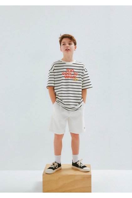 Printed Striped Ecru T-Shirt Oversize / Wide Cut 6610449-84041