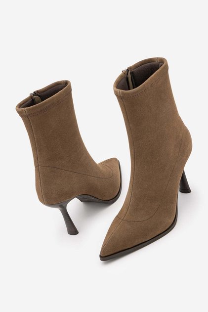Women's Pointed Toe Goblet Heel Classic Thin Heeled Boots Holes Tobacco Brown Suede