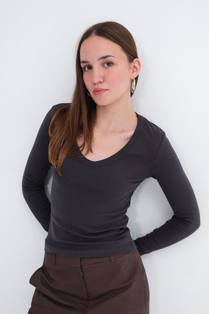 V-Neck Basic Blouse B0425