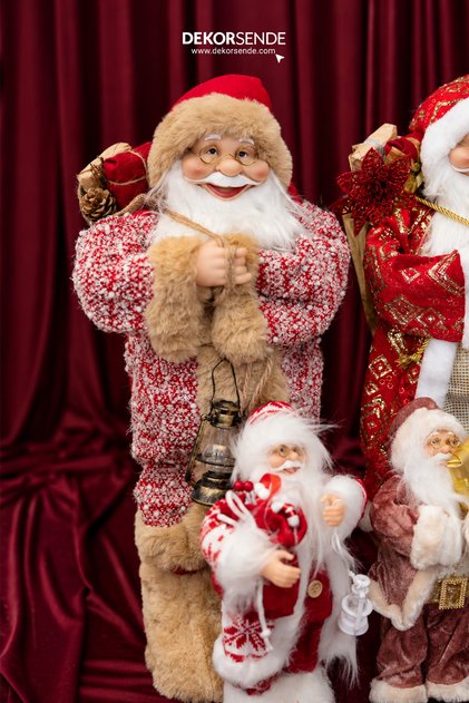 Yılbaşı Yün Örme Cübbeli ve Peluşlu Ayakta Noel Baba Figürü Kırmızı 60 cm