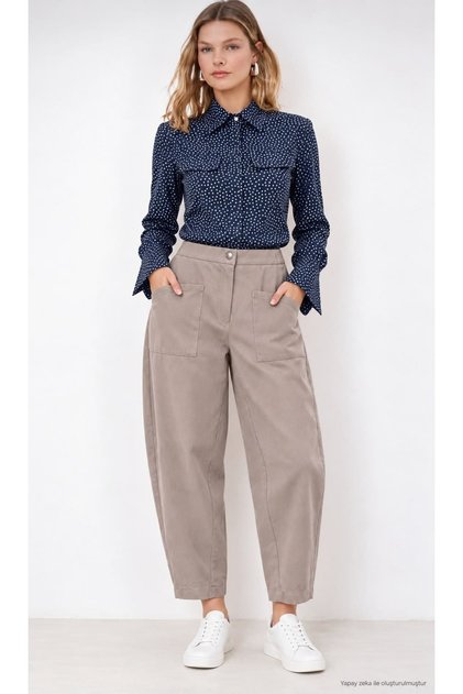 Pocket Detailed Barrel Cut Trousers
