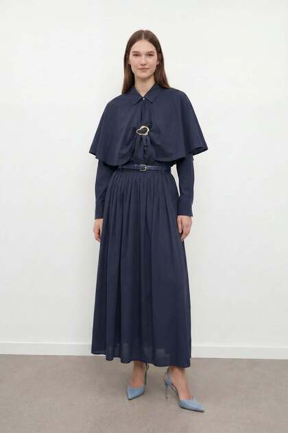 3-Piece Cape Set with Buckle Detail