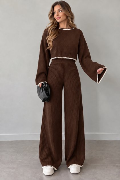 Women's Black Knitwear Set – Ribbed Crop Sweater, High-Waisted Loose-Leg Pants, 2-Piece Stylish Knitted Set