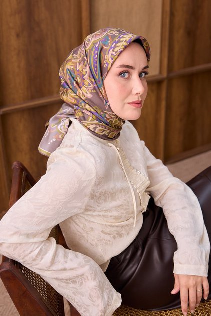 Twill Silk Scarf Ethnic Paisley Oil Green