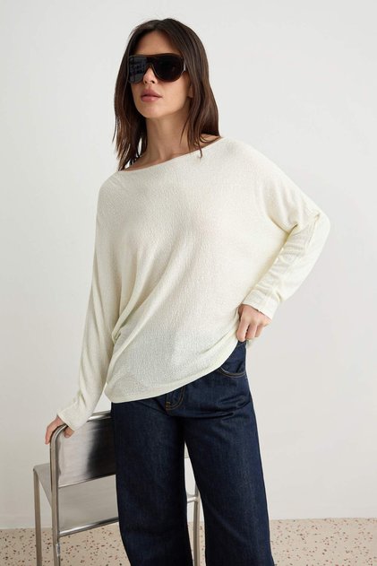 Ekru Kayık Yaka Triko Oversize İnce Kazak TWOAW27KZ00351