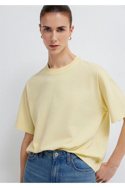 Yellow Basic T-Shirt Loose Fit / Relaxed Comfortable Cut 1614313-71187