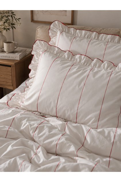 Ruffled Cotton Single Duvet Cover Set with Ornamental Overlock (Red Stripes)