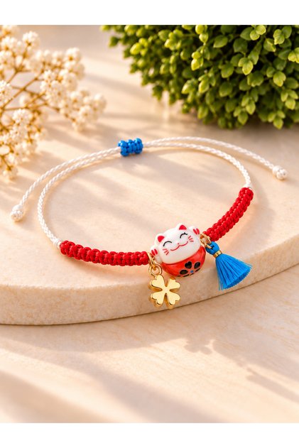 Maneki neko cat of luck