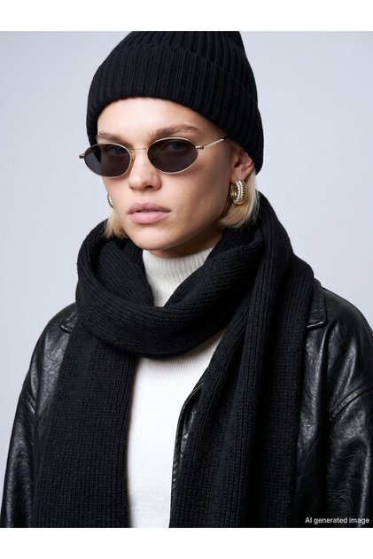 A004 Scarf Beanie Set