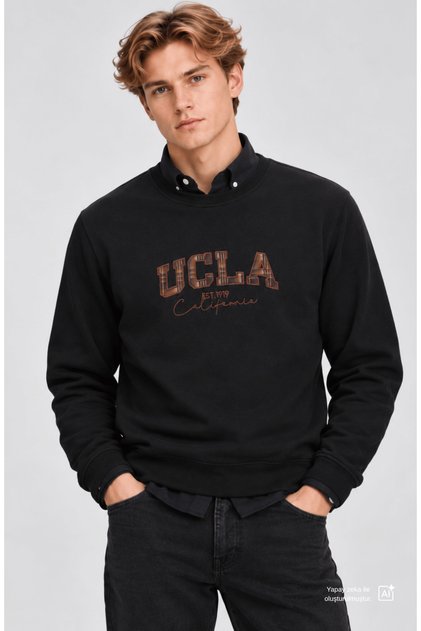 Matty Black Crew Neck Plaid Embroidered Standard Fit Men's Sweatshirt