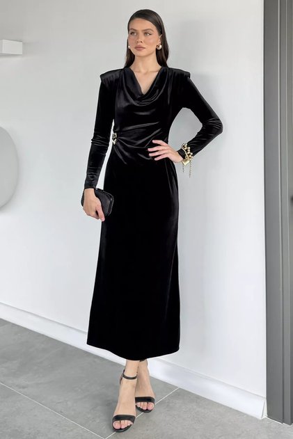 Women's Degaje Collar Velvet Evening Dress with Shoulder Padding and Brooch Detail