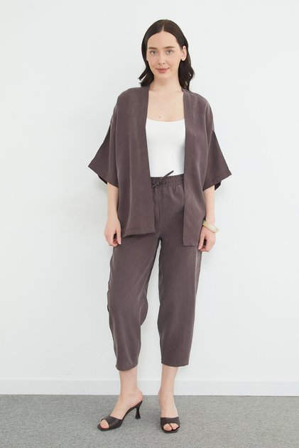 Elastic Waist Pocketed Tencel Fabric Trousers